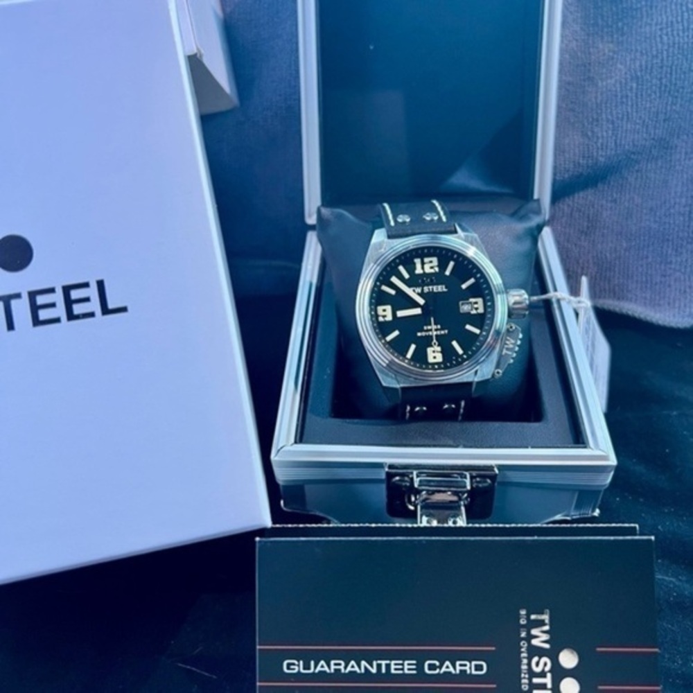 TW Steel Canteen Date Designer Sport Men’s Watch. - Picture 7 of 7